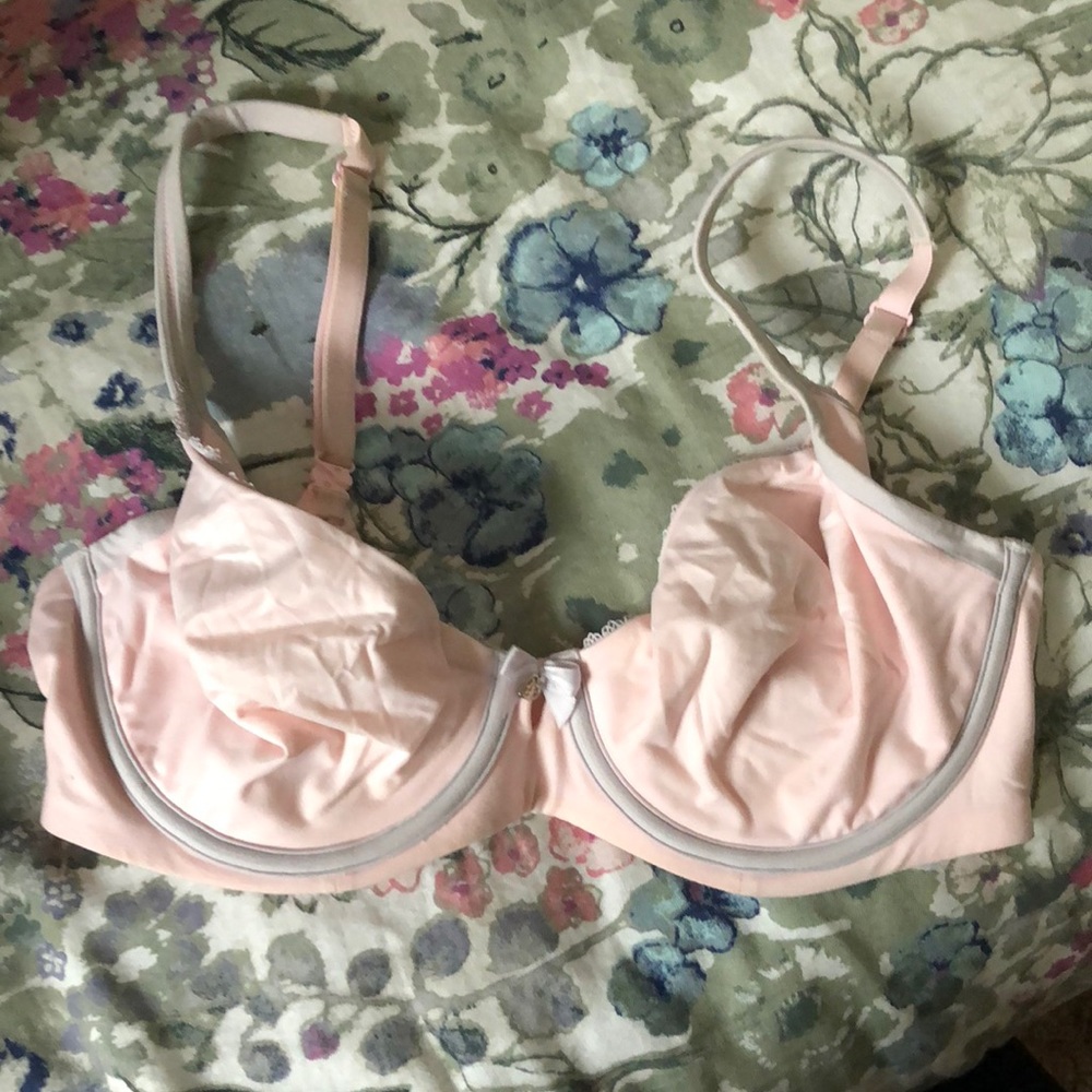 Padless VS bra